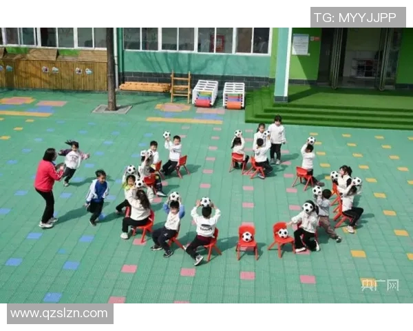 六人齐心协力猜测足球明星身份的趣味游戏挑战 六人齐心协力猜测足球明星身份的趣味游戏挑战